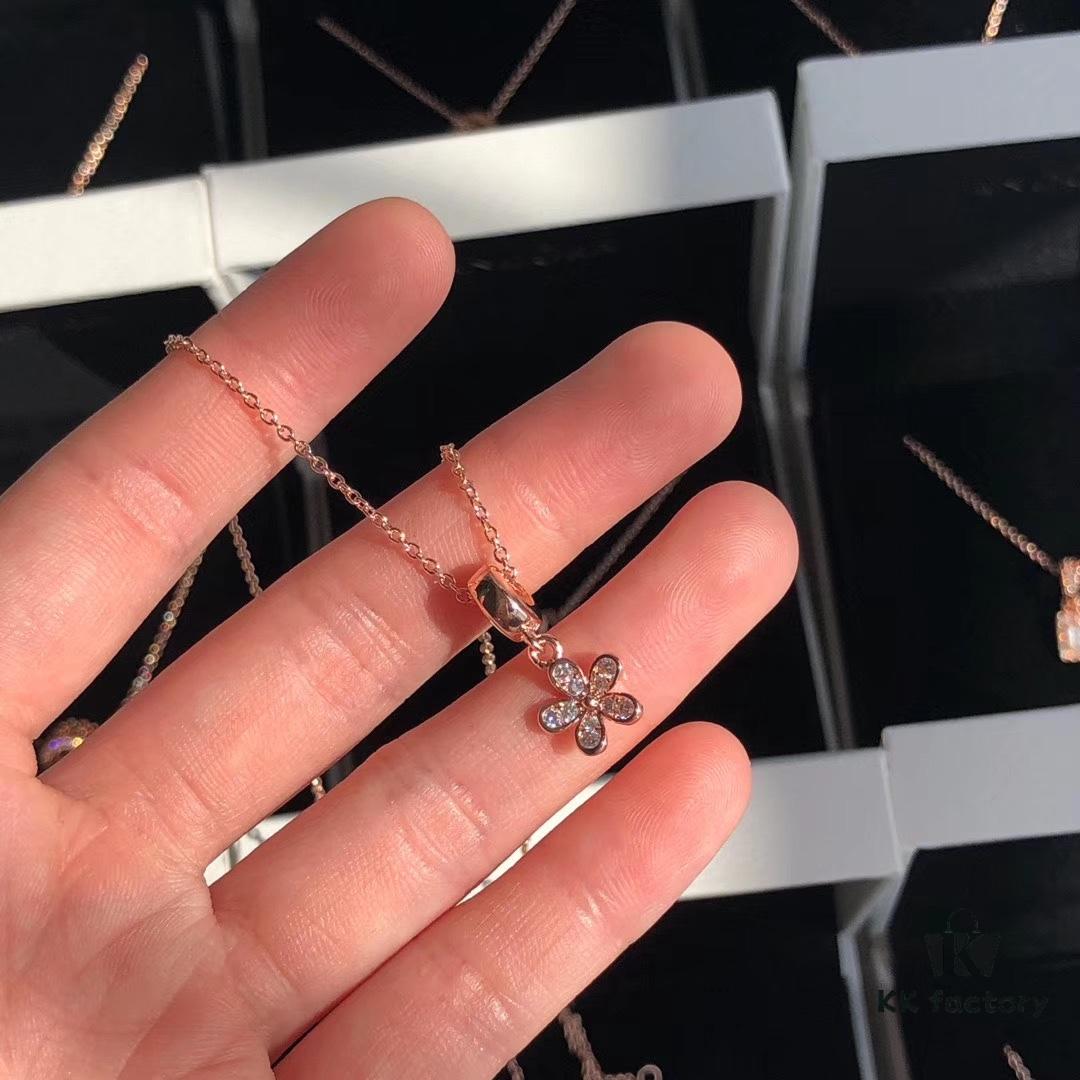 692fe3c499f2d84055c8bf1e Pandora Rose Gold Flower Necklace