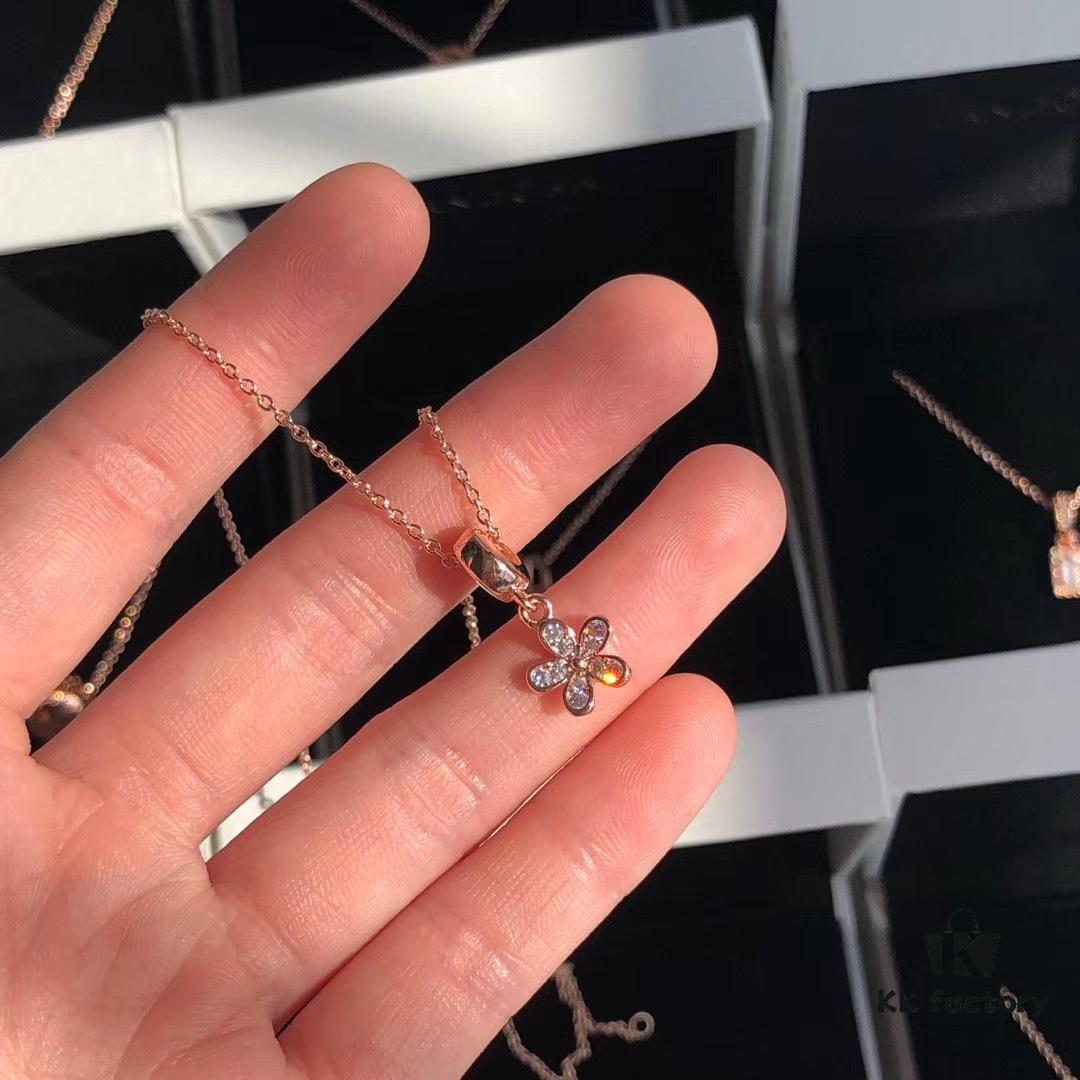 692fe3c499f2d84055c8bf1f Pandora Rose Gold Flower Necklace
