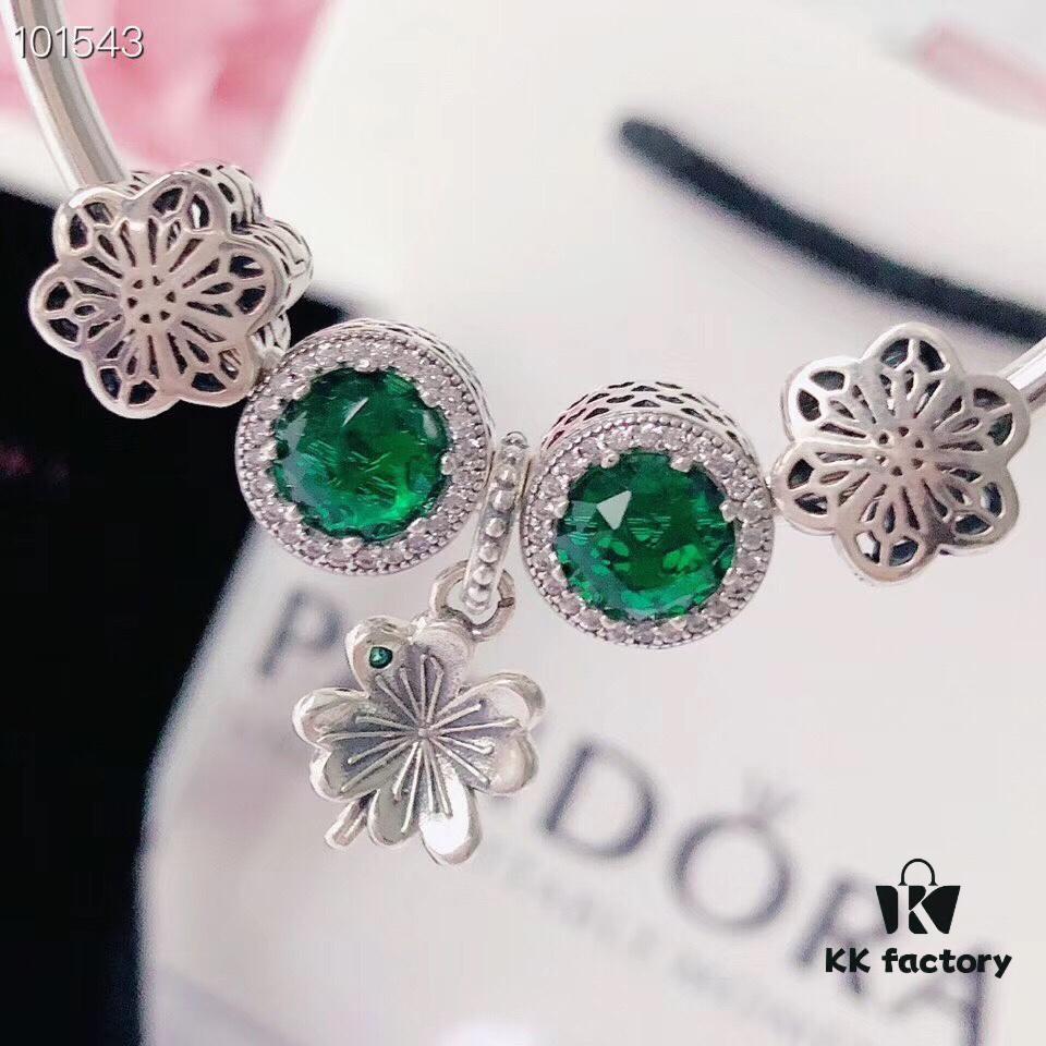 692fe41899f2d84055c8bfc0 Exclusive Launch 🍀 Classic Cat's Eye with Lucky Clover Pendant 🍀 Symbolizing Good Luck and Happiness 🍀 Stunningly Beautiful!