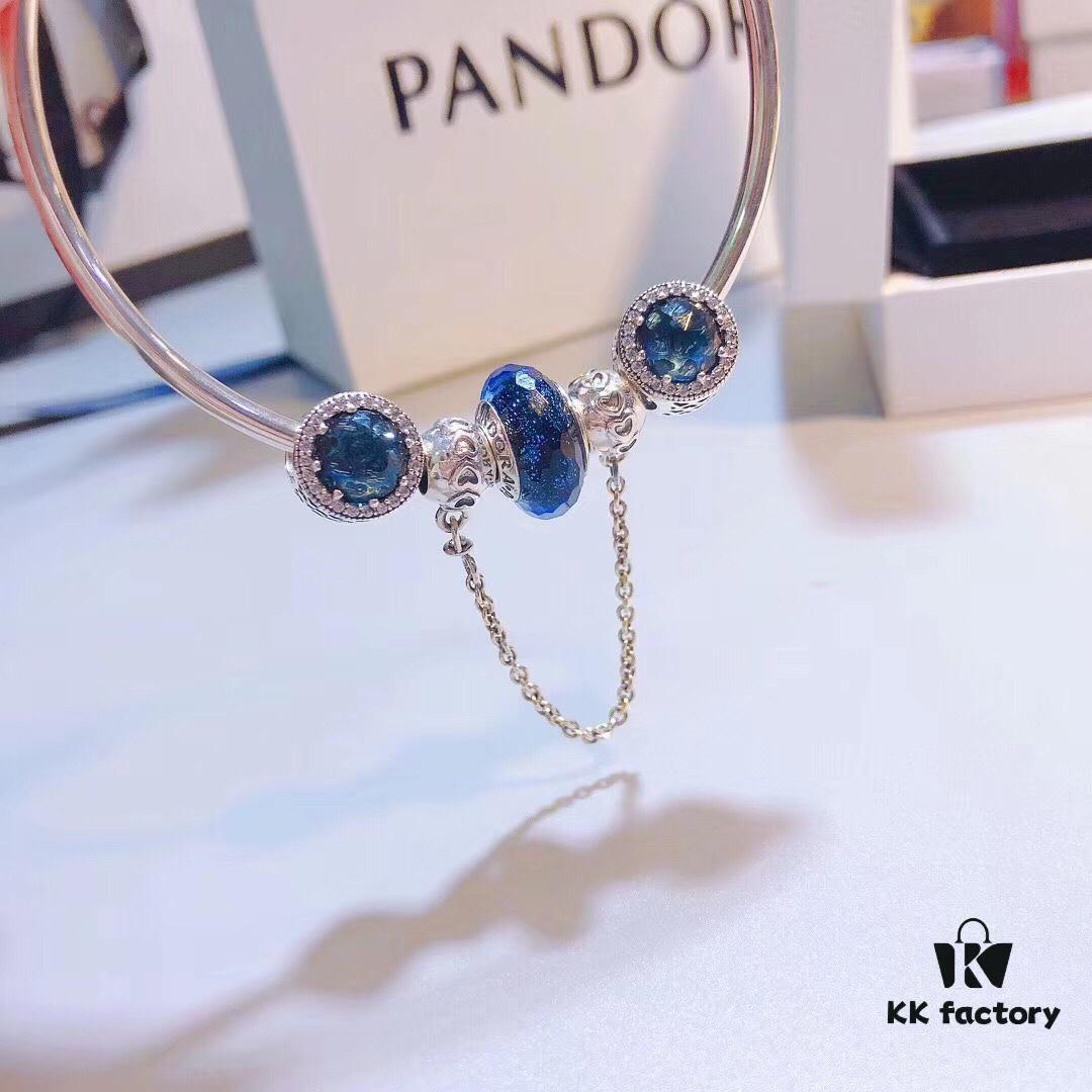 692fe42099f2d84055c8bfd1 Pandora Pandora Brilliant Blue Heart Chain New Arrival!