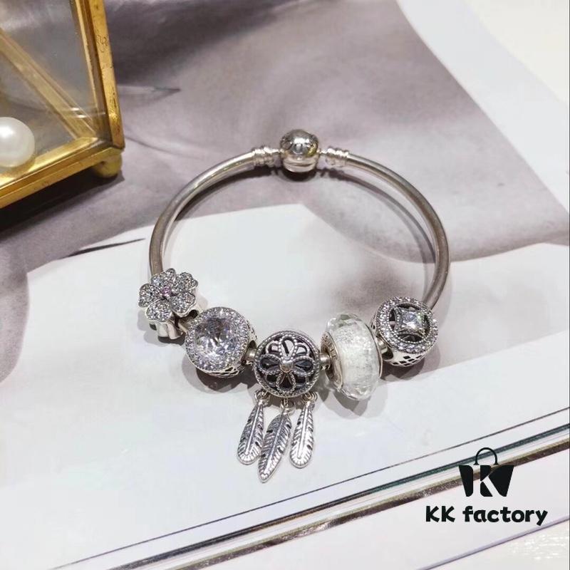 692fe43c99f2d84055c8c013 Pandora Pandora White Dream Catcher New Arrival! Made with counter materials, perfectly crafted one-to-one, quality comparable to counter! White faceted glass, white cat's eye, wealth-attracting coin charm, fully diamond-paved five-petal flower charm, meaningful dream catcher pendant! S925 silver comes with official counter packaging!
