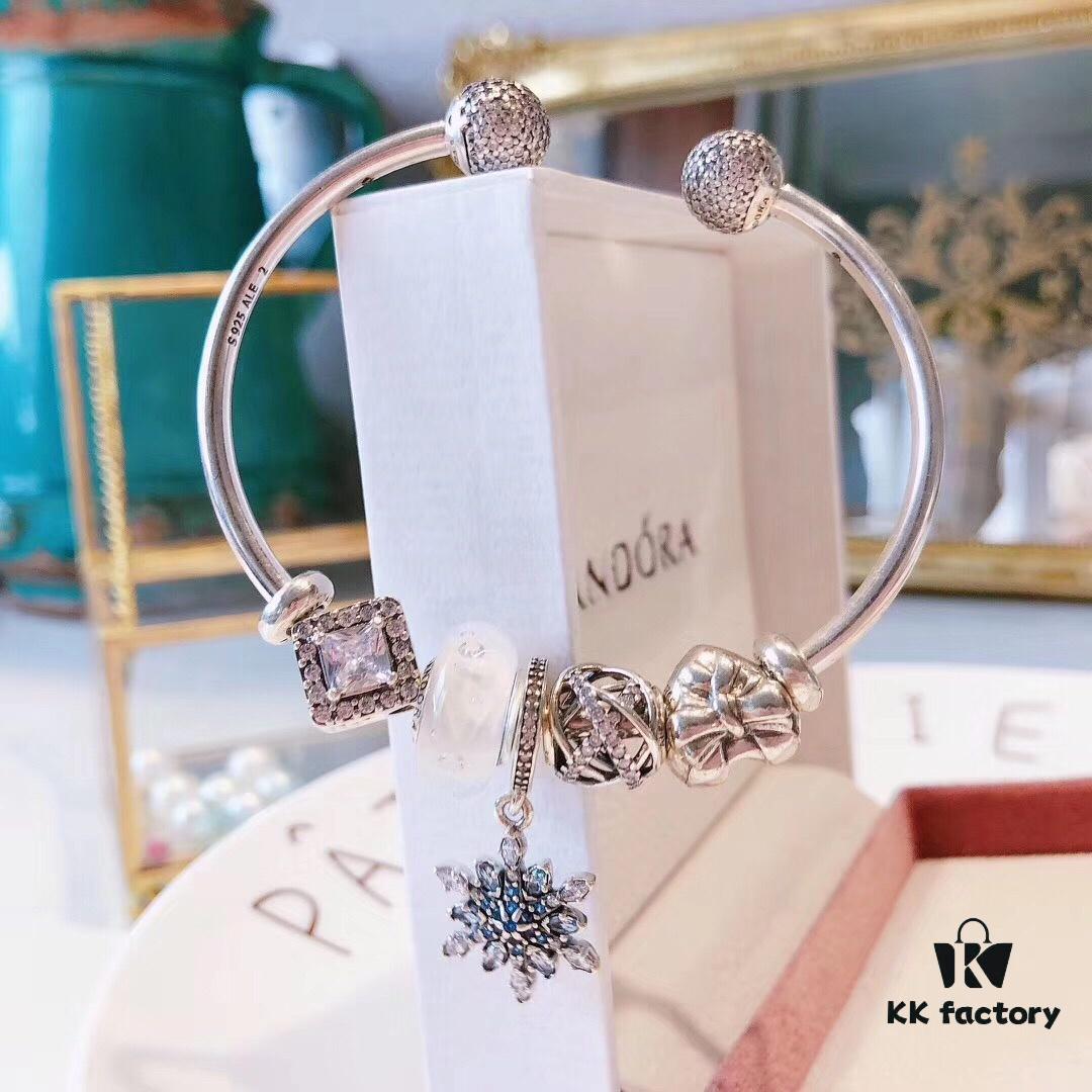 692fe45d99f2d84055c8c054 Pandora White Bubble New Arrival! Premium Craftsmanship with Store-Quality Materials, Exquisitely Designed to Match Authentic Counter Products