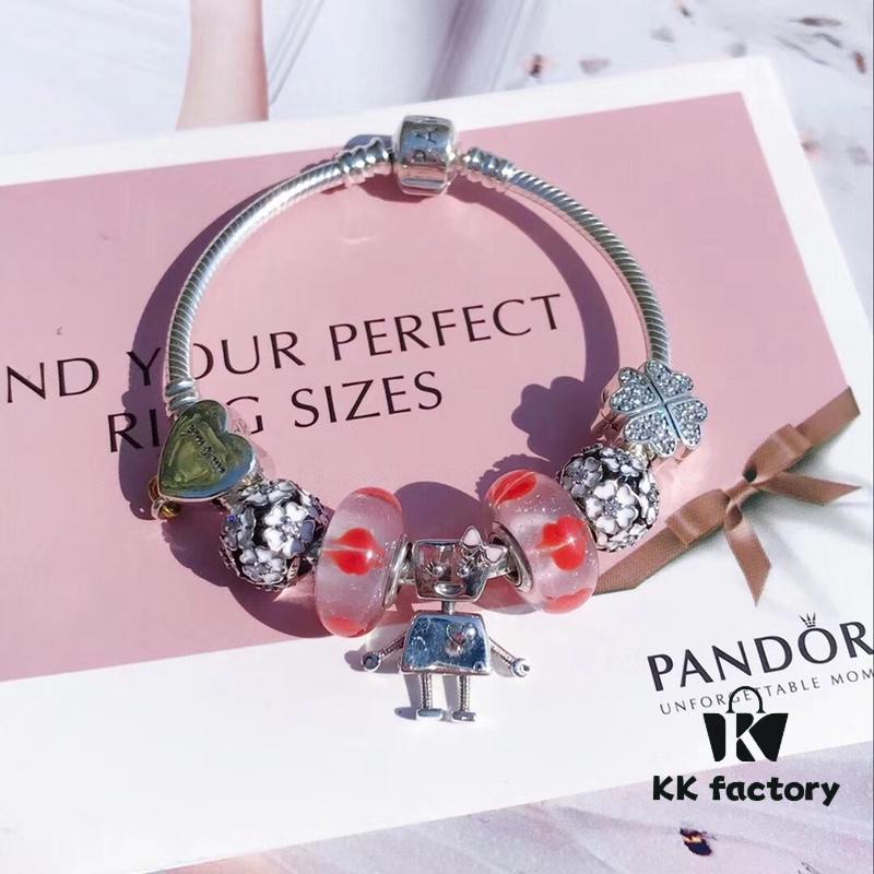 692fe47499f2d84055c8c086 Pandora Pink Kiss 👄 New Bella Mini Doll Charm! Orange-pink lip enamel with white daisy enamel bead, Valentine's heart charm 💗, four-leaf clover spacer, paired with robot Bella pendant. Made from authentic materials, 1:1 replica with S925 silver and official retail packaging!