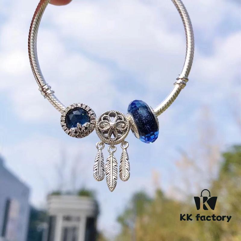692fe48099f2d84055c8c0a6 Pandora Pandora Blue Dream Catcher New Arrival! Made with counter materials, perfectly crafted one-to-one, quality comparable to counter! Brilliant blue faceted glass, sparkling snowflake diamond ❄️ cat's eye, meaningful dream catcher pendant paired with classic heart 💗 snake bone chain design. S925 silver comes with counter packaging! 🍃🌺