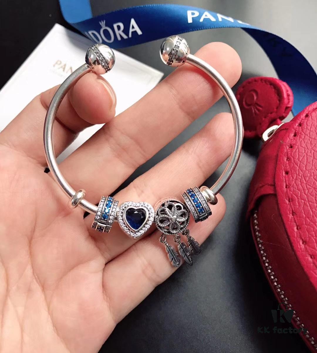 692fe4a699f2d84055c8c0f5 Pandora ❄️ New Year's Collection Recommended. Proxy Purchase Level Personalized Bracelet 925 Sterling Silver, Imported Eight Hearts and Eight Arrows Rhinestones, Full Weight and Quantity, Handcrafted Setting, Synthetic Cubic Zirconia, Enamel
