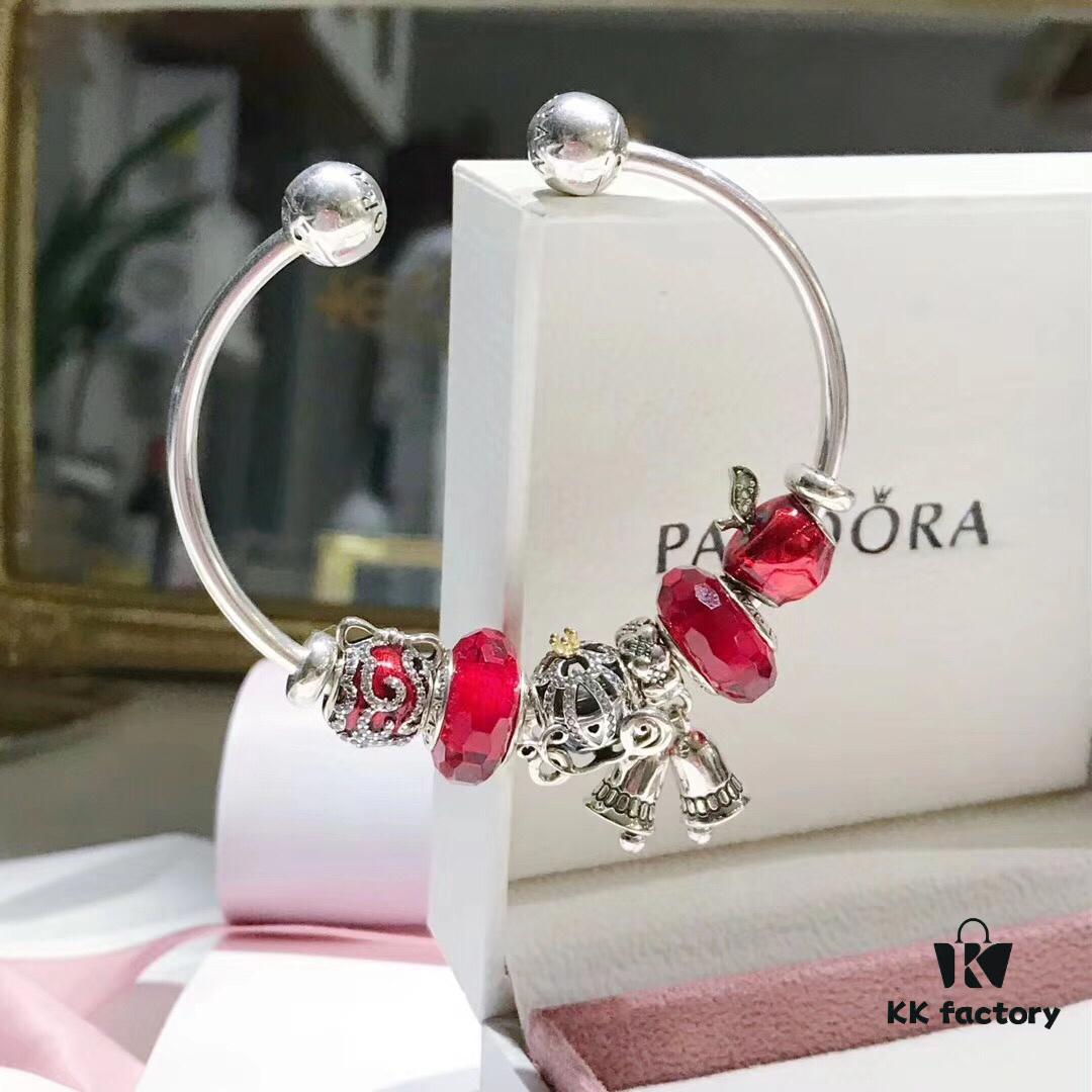 692fe4c799f2d84055c8c142 Pandora Pandora Big Red Christmas 🎄 Magic Bell 🔔 New Arrival! Made with counter materials, perfectly crafted one-to-one, quality comparable to counter products. Featuring red faceted glass, sparkling diamond-like devil fruit, fairy tale pumpkin carriage, apple 🍎 fruit, and Christmas magic bell pendants paired with a classic open bangle design. S925 silver comes with official counter packaging! 🍃🌺