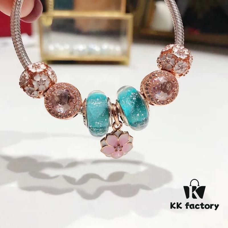 692fe4d799f2d84055c8c169 Pandora Night Glow Mint Rose Peach Blossom New Arrival! Crafted with authentic boutique materials, perfectly replicating the original quality. Features night glow mint glass beads, rose-shaped sparkling crystal white cat's eye bead, rose daisy charm, paired with a rose peach blossom pendant. Made in S925 silver and comes with official boutique packaging!
