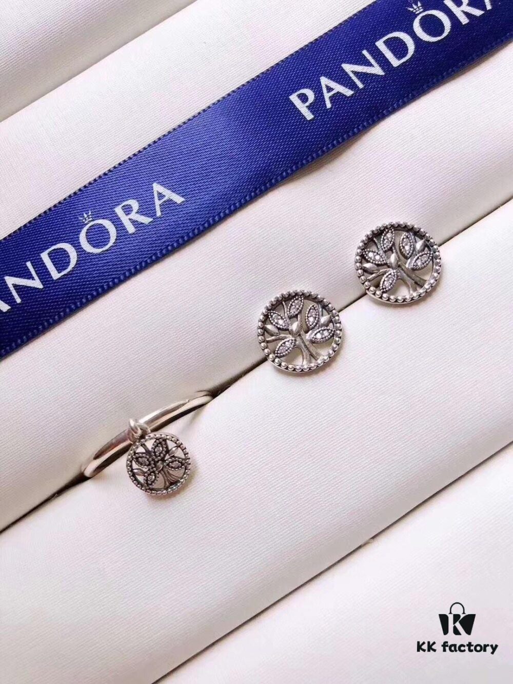 692fe57499f2d84055c8c287 Pandora Ring and Earring Set