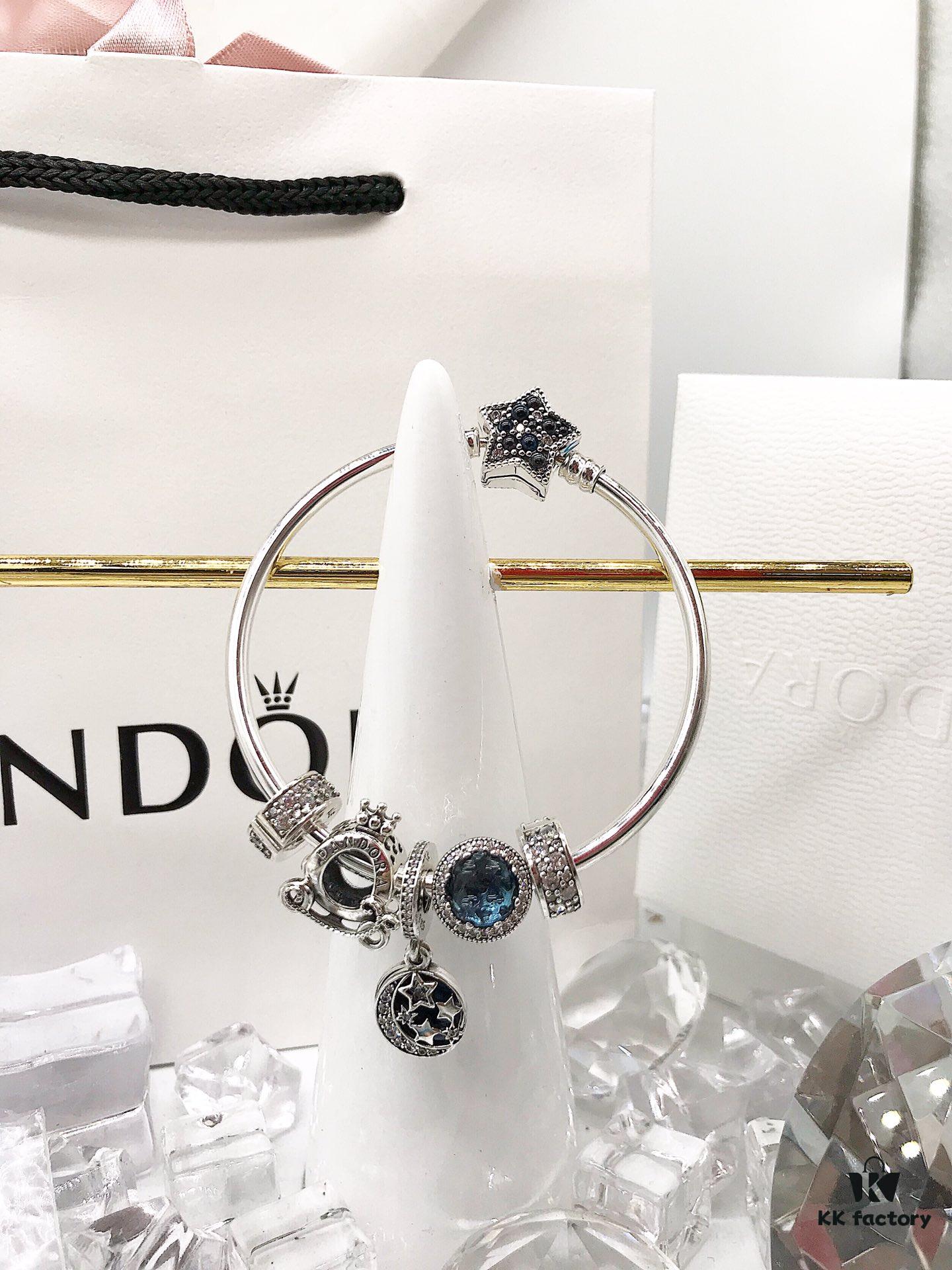692fe5b599f2d84055c8c2f3 PANDORA Pandora Customer Order Shipping Real Shot