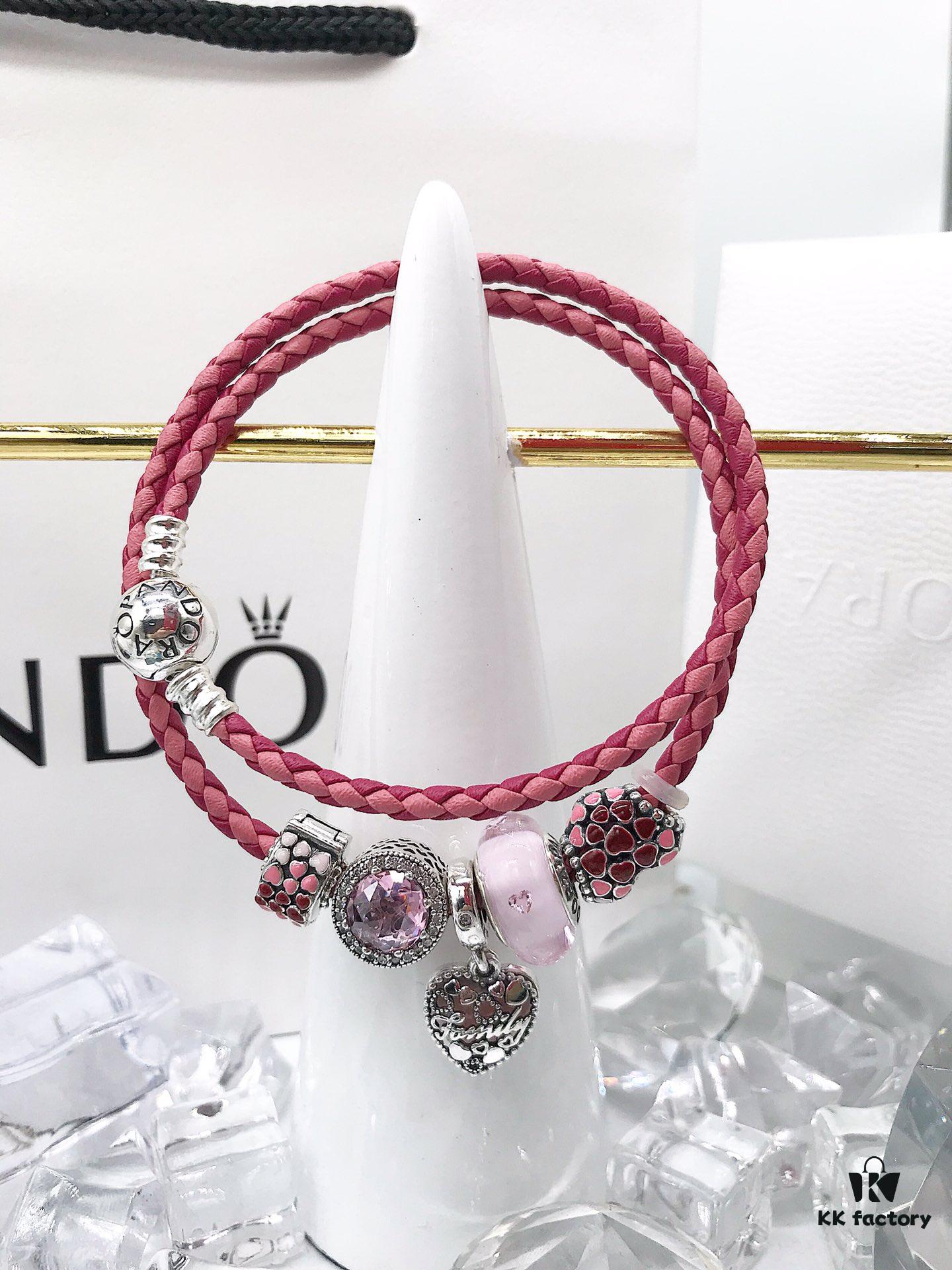 692fe5b599f2d84055c8c2f4 PANDORA Pandora Customer Order Shipping Real Shot