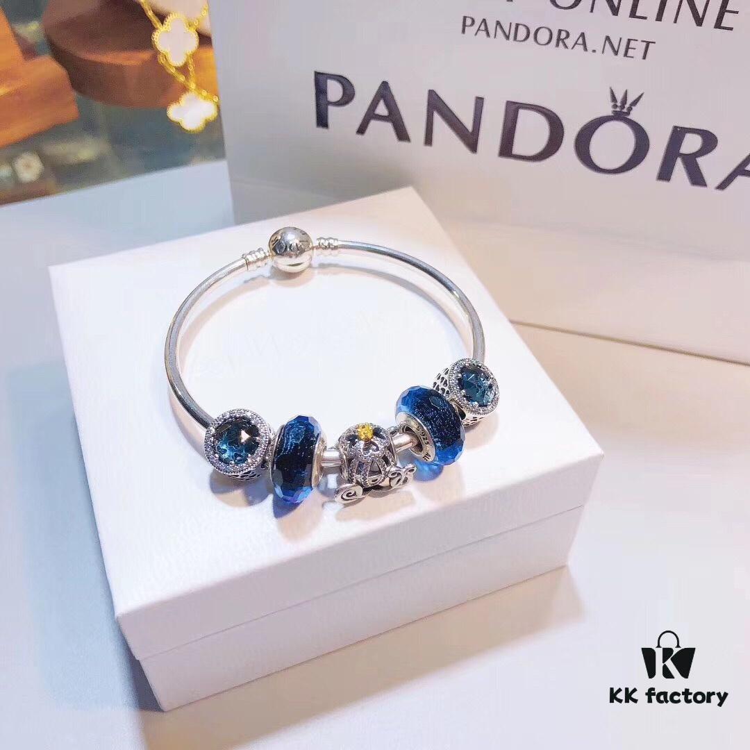 692fe5c899f2d84055c8c312 Pandora Pandora Sparkling Blue Pumpkin Carriage New Arrival! Made with counter materials, perfectly crafted one-to-one, quality comparable to official counter! Sparkling blue faceted glass, sparkling diamond black cat's eye, 🎃 pumpkin carriage. Comes with original counter packaging! 🍃🌺