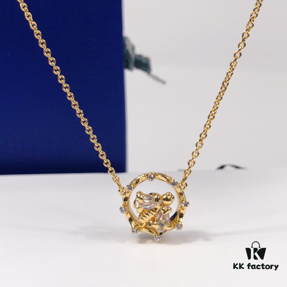 692fe63599f2d84055c8c3d4 Swarovski New Arrival Crown 👑 Bee 🐝 Necklace