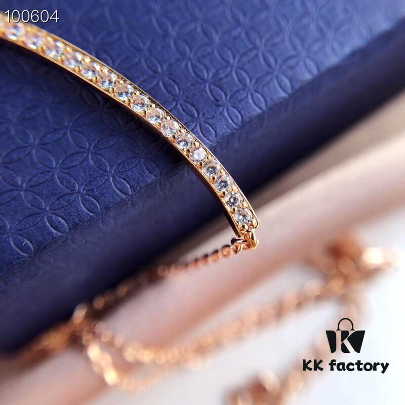 692fe67099f2d84055c8c44d Swarovski 2019 New Smile Necklace! ONLY Series - Smile to Face Life, Smile as Silent Courtesy, Win the World with a Smile, Micro-Paved Alloy with Vacuum 18K Real Gold Plating and Swarovski Crystals, Chain Length 45cm