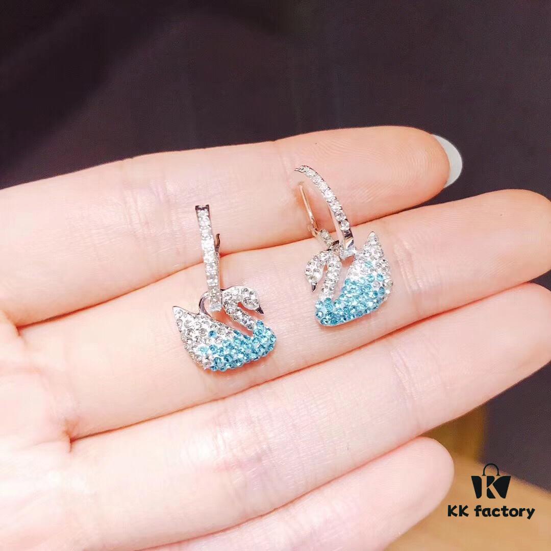 692fe67f99f2d84055c8c469 Swarovski Iconic Swan Earrings