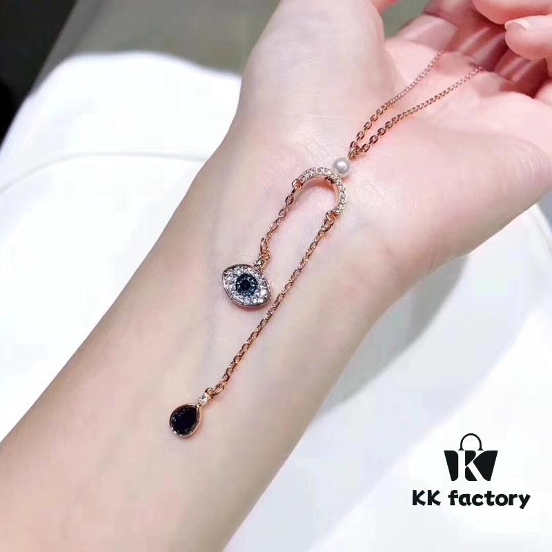 Swarovski 2018 Newest Demon's Eye Tassel Necklace, Pearl-Embellished, Elegant and Graceful Design, Original Gold Plating with Authentic Logo Engraving, Complete with Retail Packaging