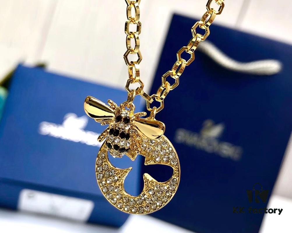 692fe72899f2d84055c8c5a4 Swarovski LISABEL Necklace – Bee Motif, Electroplated Gold Finish, 38 cm