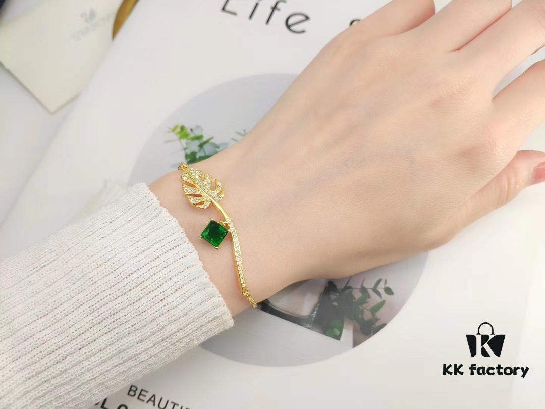 692fe75199f2d84055c8c5fa Swarovski Summer Leaves Bracelet