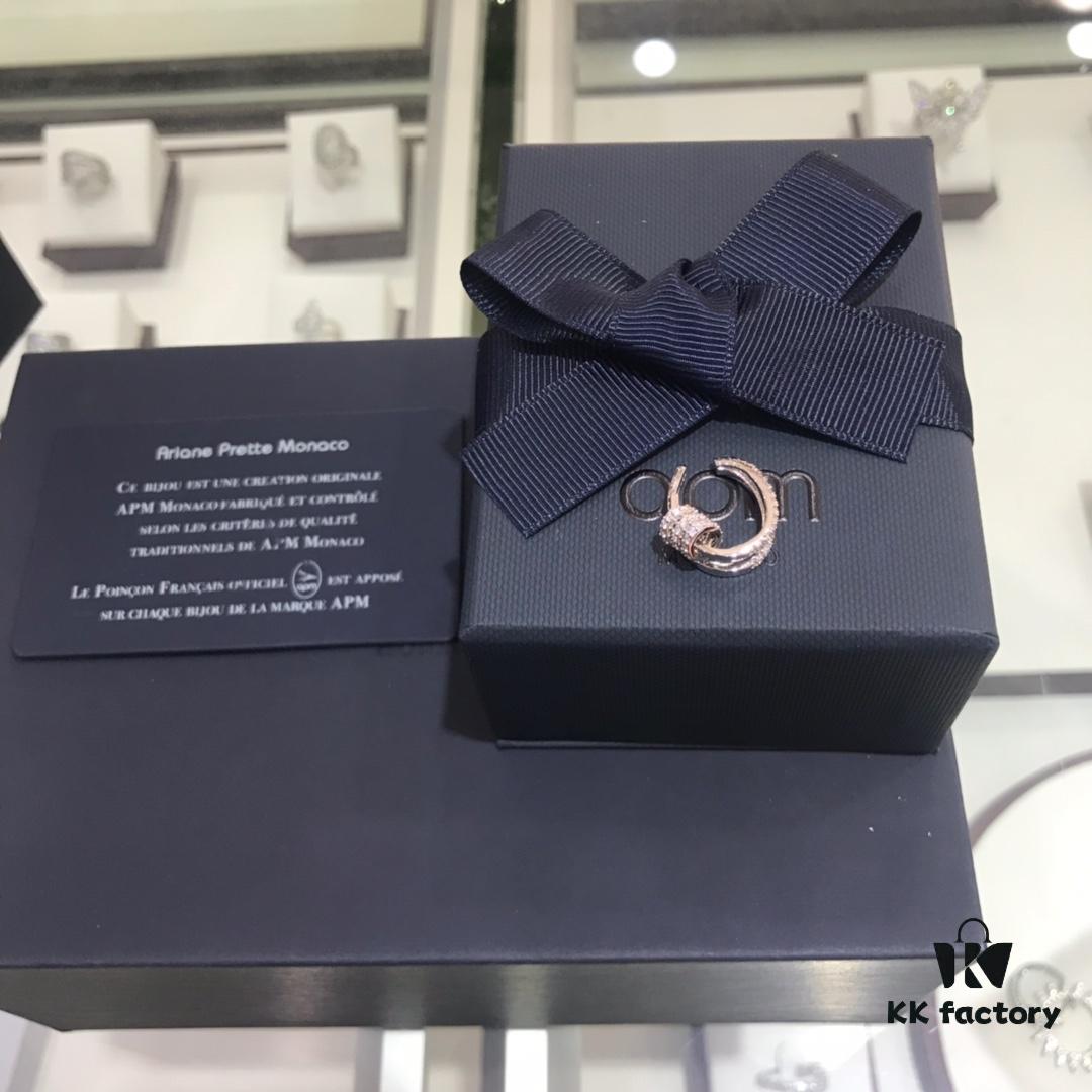 692fe75b99f2d84055c8c60d Valentine's Day Recommended Style 🌹 APM Monaco Elegant Small Hoop Clip-On Earrings, Compact and Stylish, Simple and Graceful, Versatile and Chic – A Perfect Choice for Those Without Pierced Ears