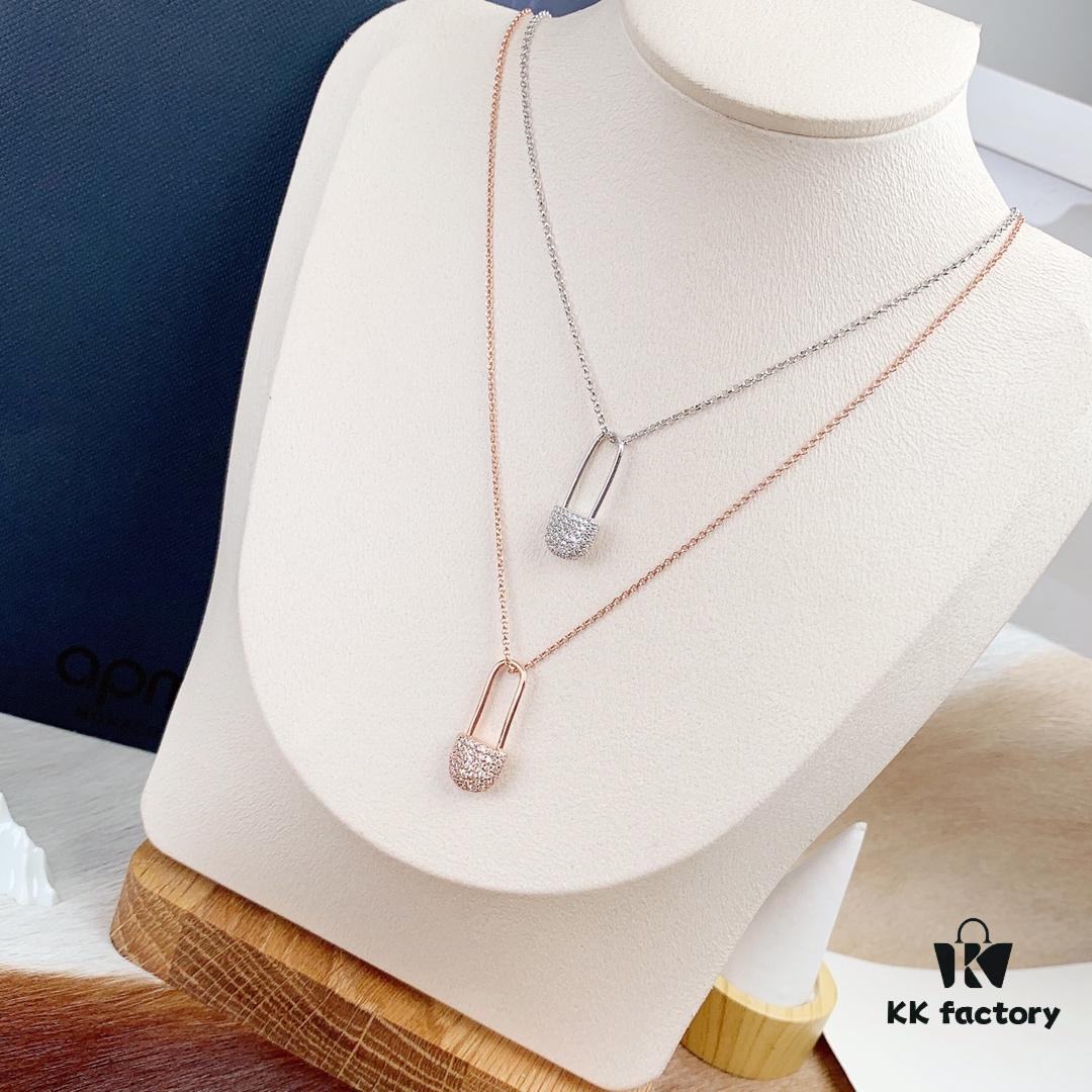 Valentine's Day Recommended Style🎋 APM Monaco Pink Gold-Tone Silver Crystal-Encrusted Pin Necklace