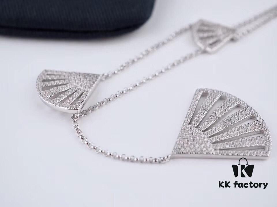 692fe7d899f2d84055c8c6b2 Classic Bestseller! APM FLAMENCO Series Fan-shaped Necklace, inspired by the enchanting movement of traditional palace fans, showcases a vibrant and elegant spirit