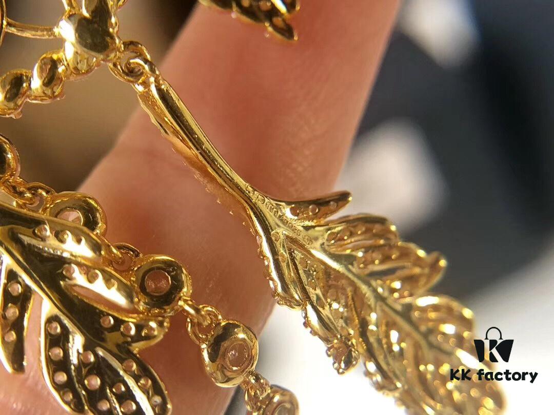 692fe82099f2d84055c8c715 APM Monaco Gold-Tone Silver Crystal Dreamcatcher Vintage Minimalist Fashion Statement Necklace for Women
