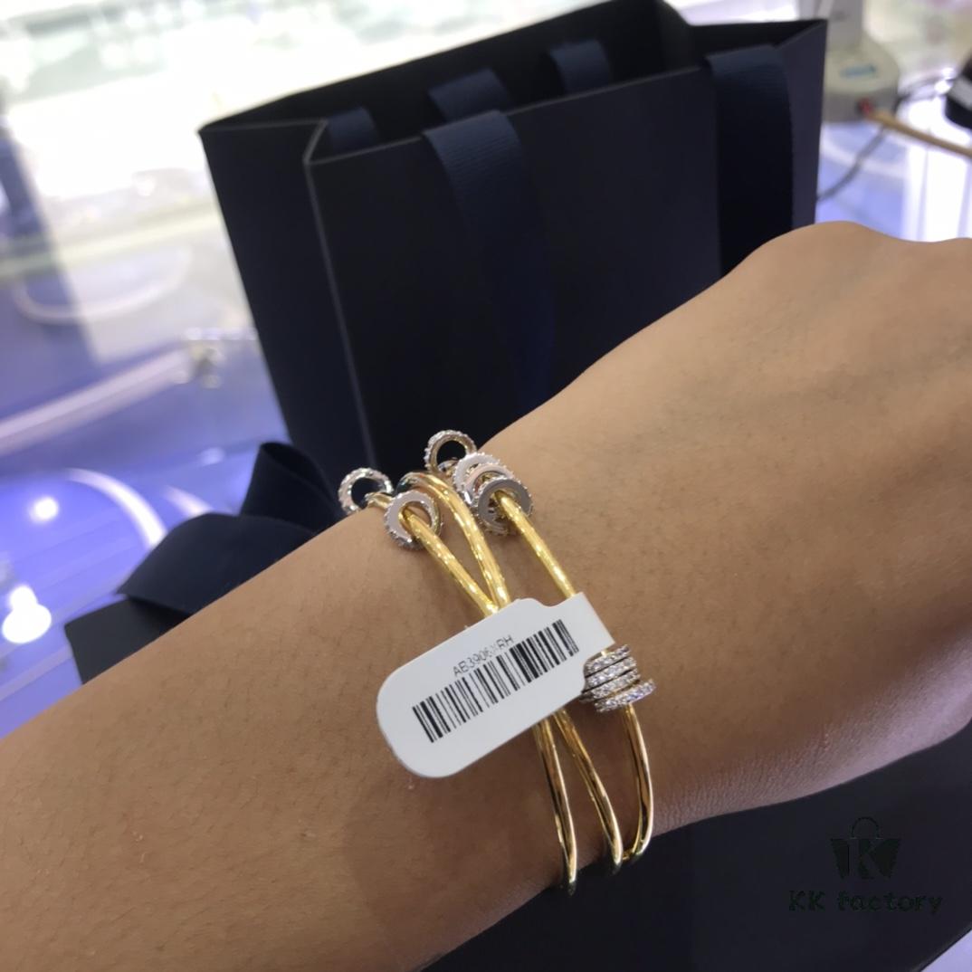 A Family Tangyun Circle Bracelet for Women, Fashionable and Unique Geometric Crossed Line Bangle Inspired by Dilraba