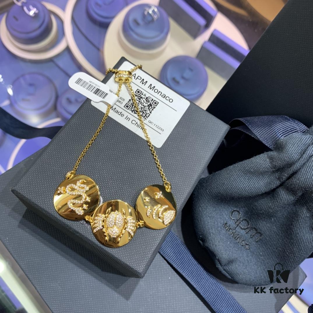 692fe8fc99f2d84055c8c86b A Monaco New Arrival Shiny Round Pendant Bracelet - Ultra Fashionable