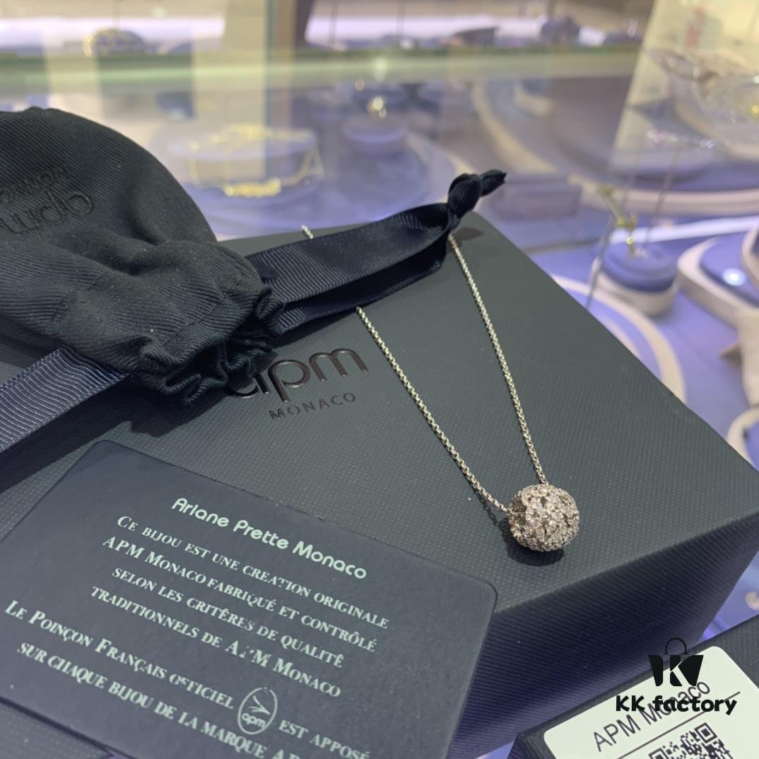 A Monaco Diamond-Paved Heart Pendant Necklace, Summer New French Style Elegant Collarbone Chain