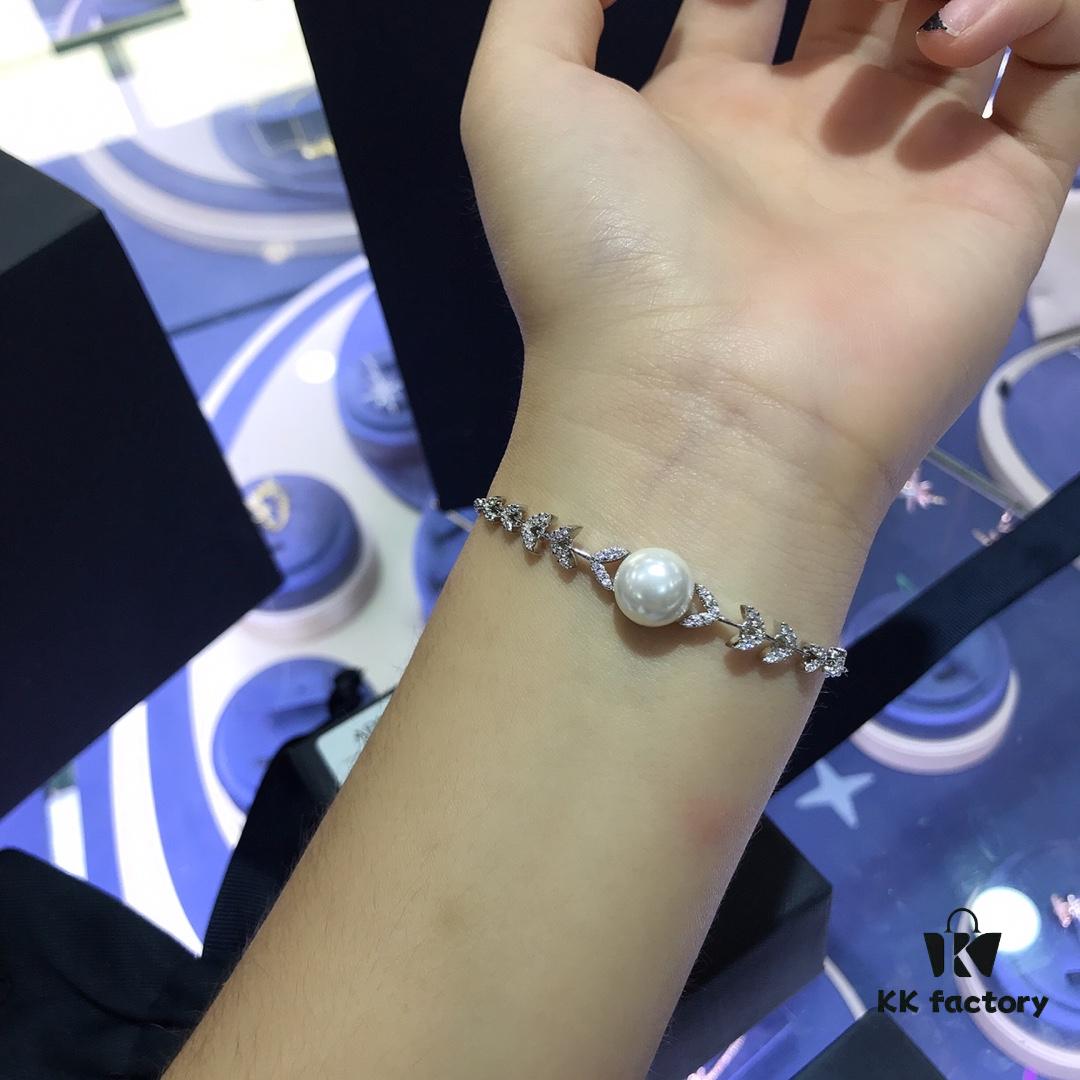 A Family Monaco Pearl Wheat Ear Bracelet