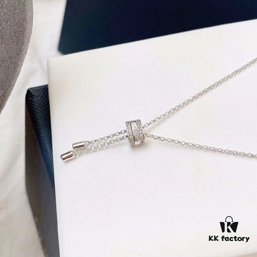 692fea4899f2d84055c8cad0 APM Monaco Minimalist Three Shooting Stars Necklace for Women, Six-Pointed Star Collar Chain, Silver Pendant for Sweaters, Elegant Party Jewelry
