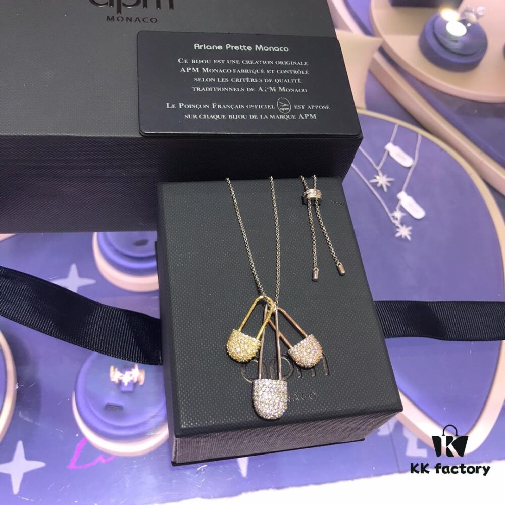 692fea7c99f2d84055c8cb30 A's Monaco Three-Tone Safety Pin Necklace, Fashionable, Simple and Elegant