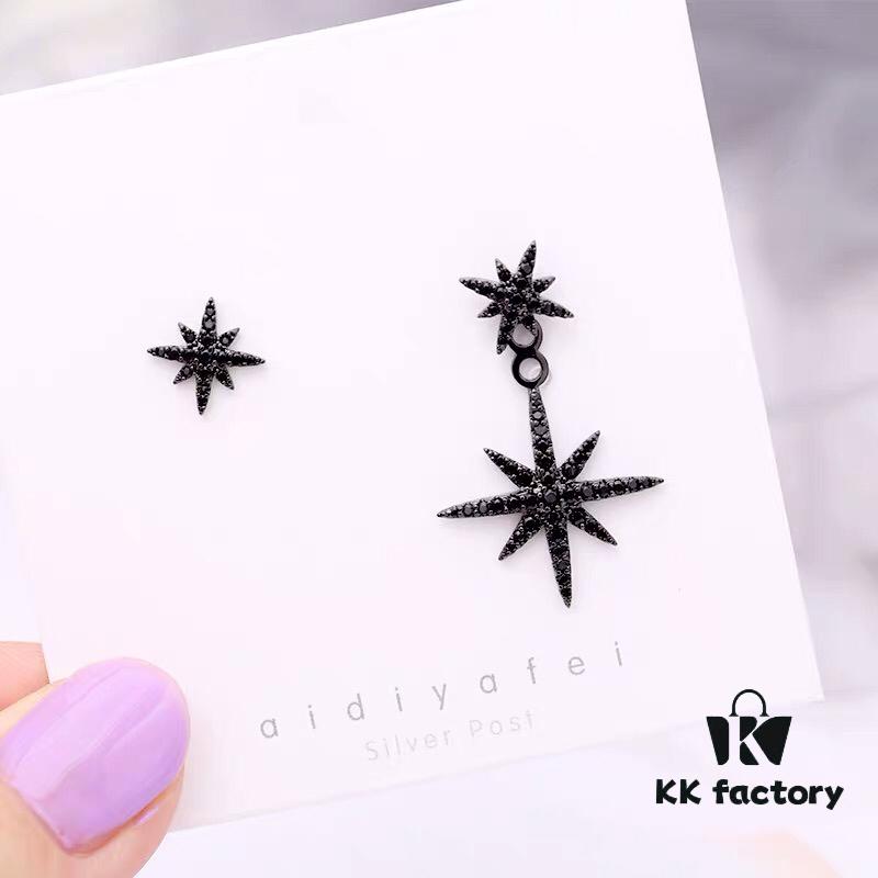 692feada99f2d84055c8cbc6 APM Monaco Union Flag Asymmetric Stud Earrings, Stylish and Minimalist Design, Versatile Fashion Jewelry, Wearable in Two Ways