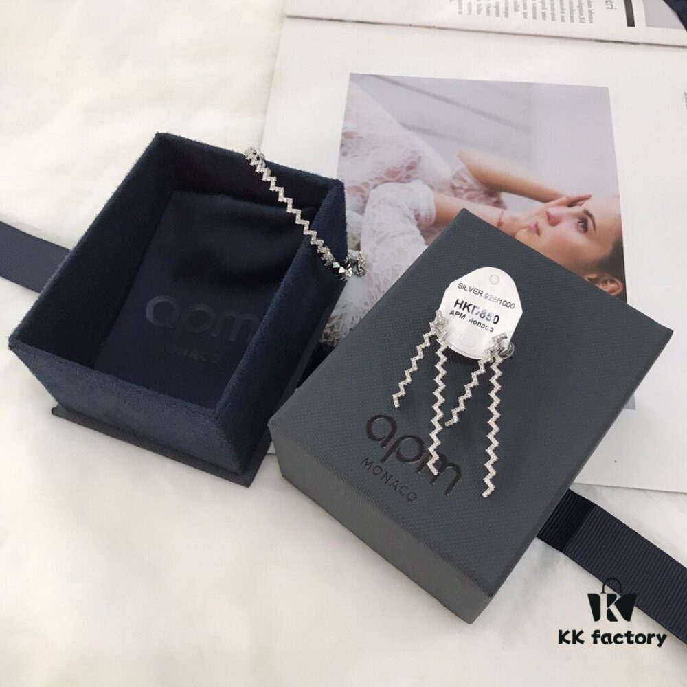 692feb1099f2d84055c8cc17 A Brand Monaco Wave Bracelet and Earrings Set - Newly Released 💗