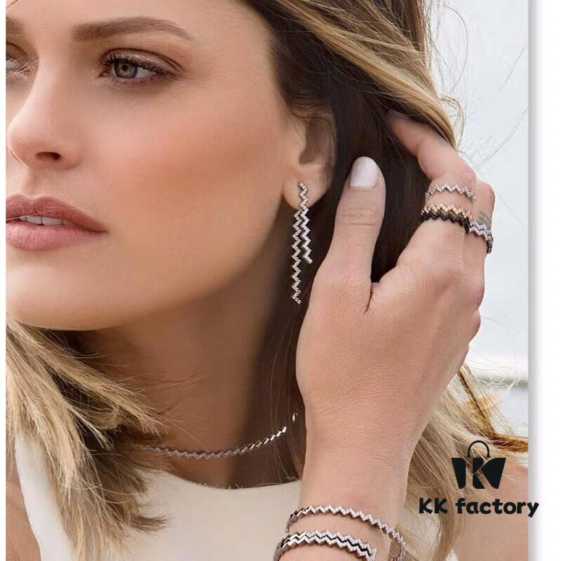 A Brand Monaco Wave Bracelet and Earrings Set - Newly Released 💗