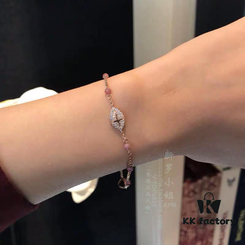 692feb3899f2d84055c8cc55 APM Monaco Bracelet for Women, Cute Beaded Bracelet with Minimalist Design, Ideal Girlfriend Gift