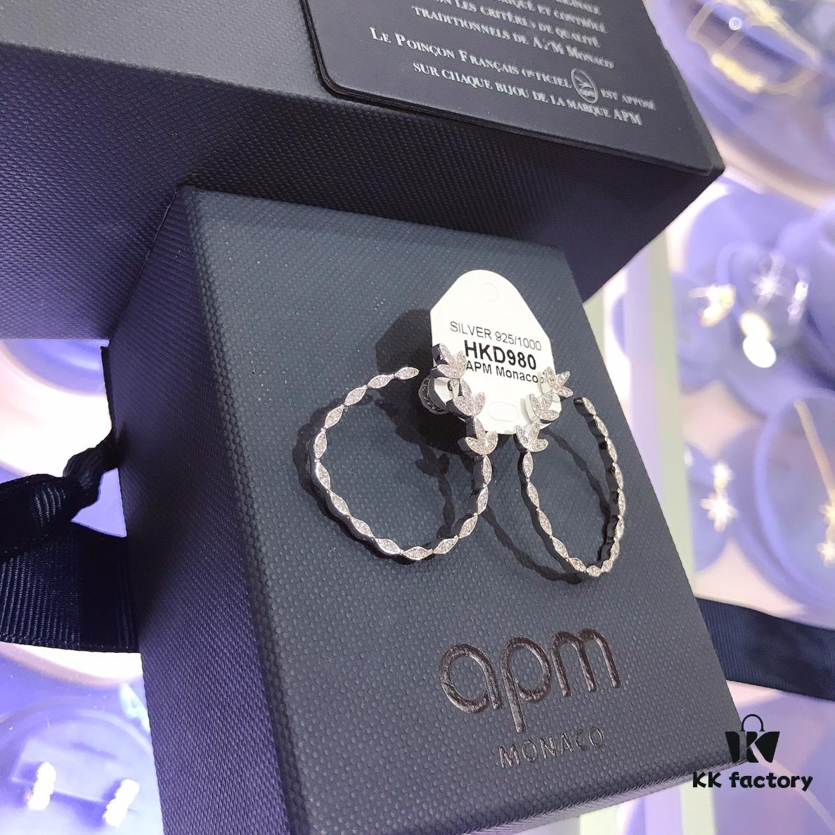 A Family Monaco Minimalist Asymmetrical Flower Stud Earrings