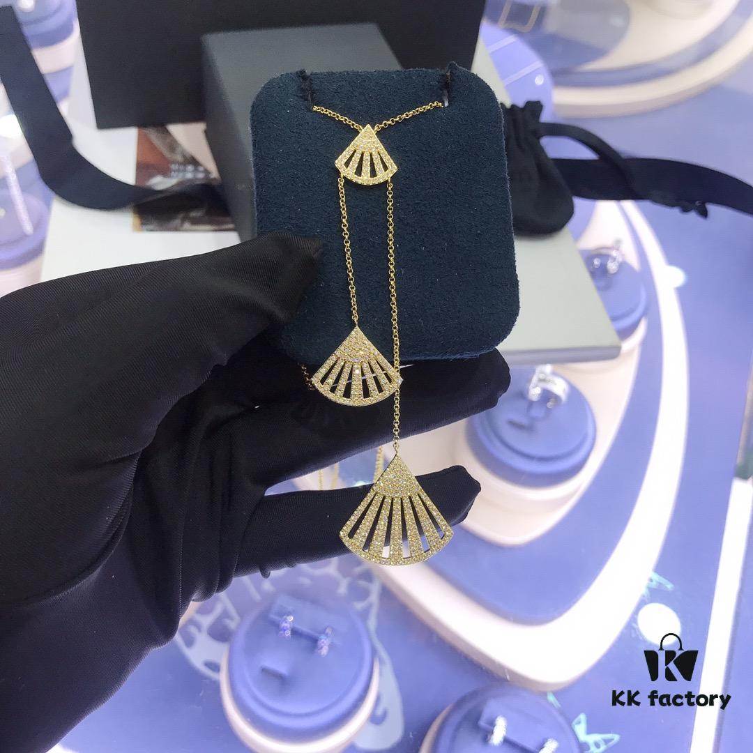 A🎉Celebrate Christmas🎉 Original Set Newly Launched💗 APM Monaco Fan Pendant Necklace and Earrings