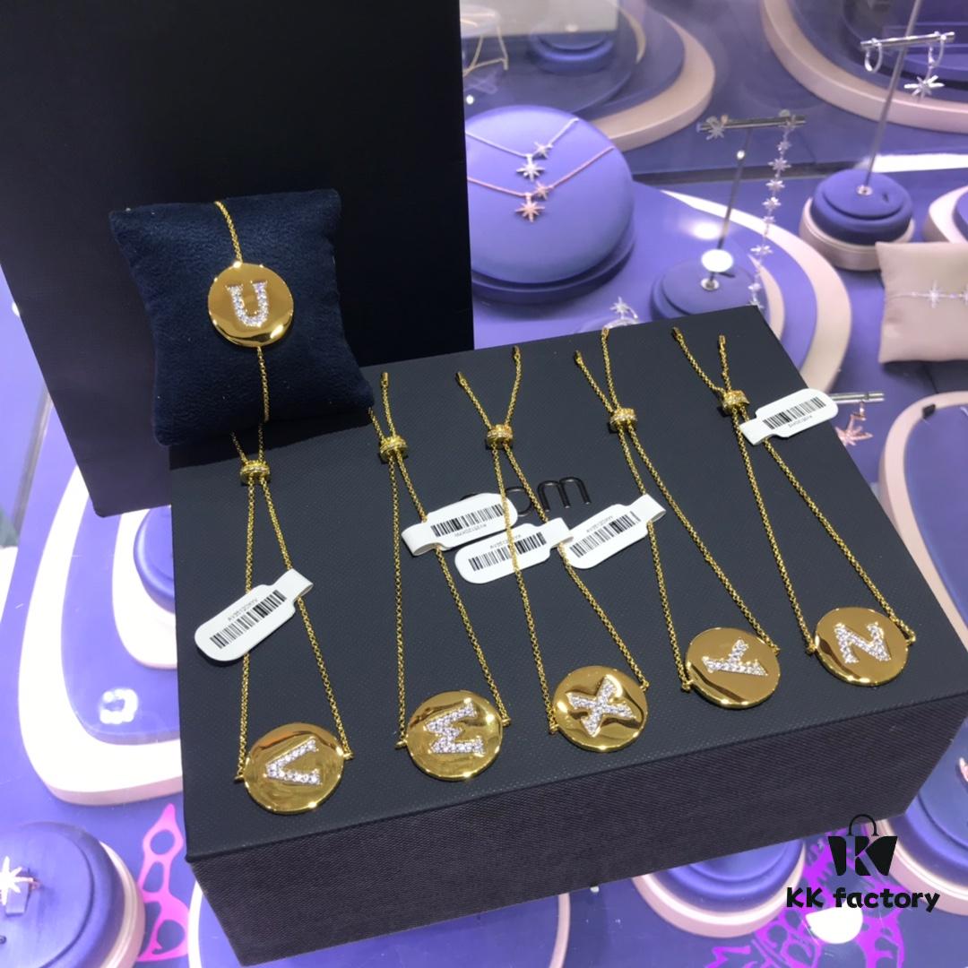 692febab99f2d84055c8cd14 APM Monaco High-Quality Alphabet Bracelet for Women, Round Pendant 26 Letter Bracelet, Stylish and Versatile Design