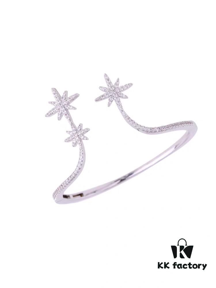 APM Monaco Three-Stone Bracelet. 8361120