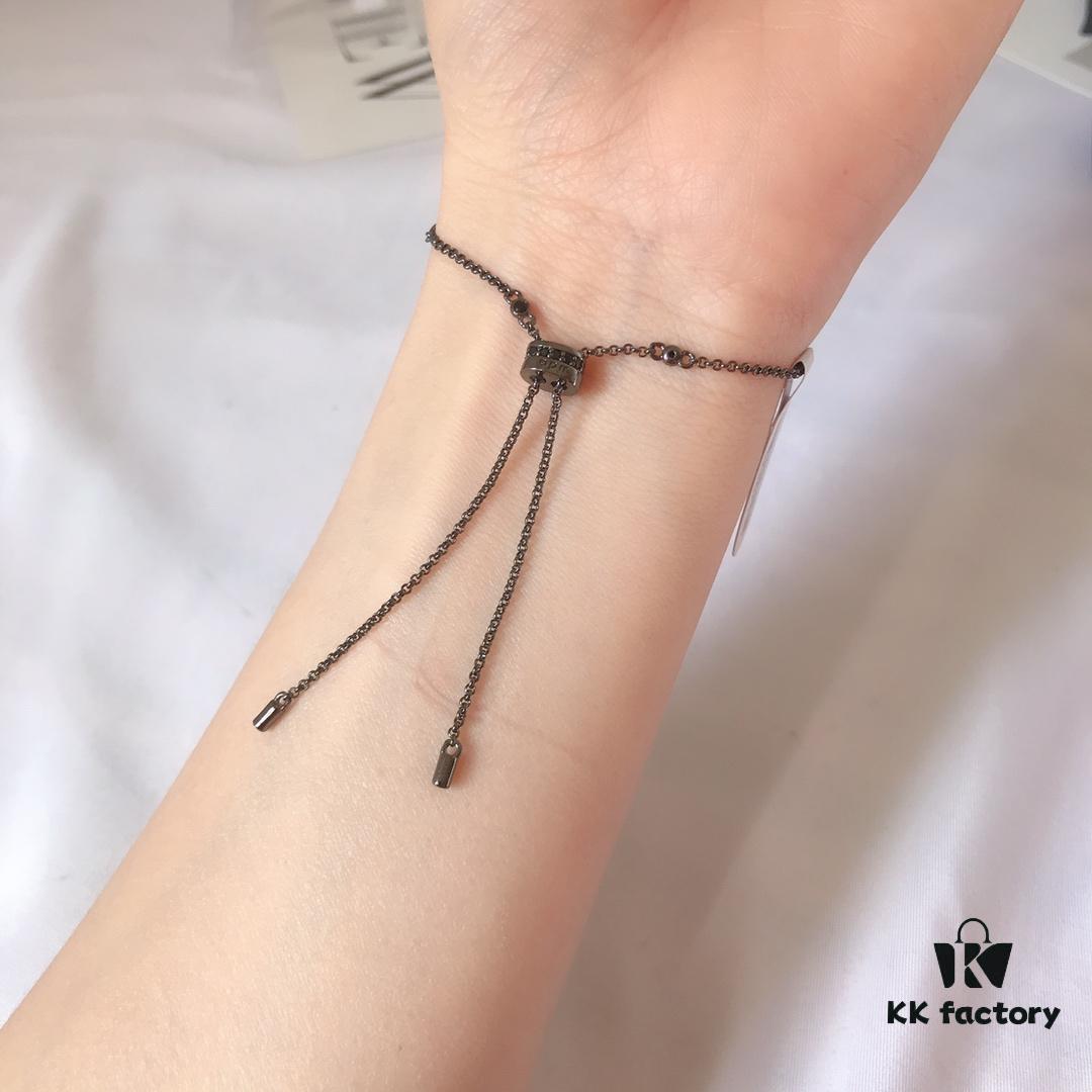 692febf699f2d84055c8cd82 Original New Launch 💗 APM Monaco Bracelet, Union Jack Star Meteor Bracelet with Back Hand Chain, Gift for Girlfriend