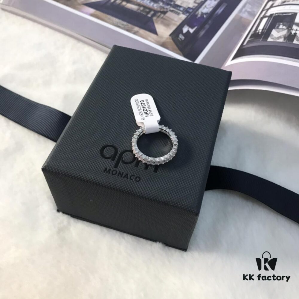692fec1d99f2d84055c8cdcc APM Monaco Rectangular Zircon Ring, Stylish and Minimalist Design, Versatile Fashion Jewelry for Women