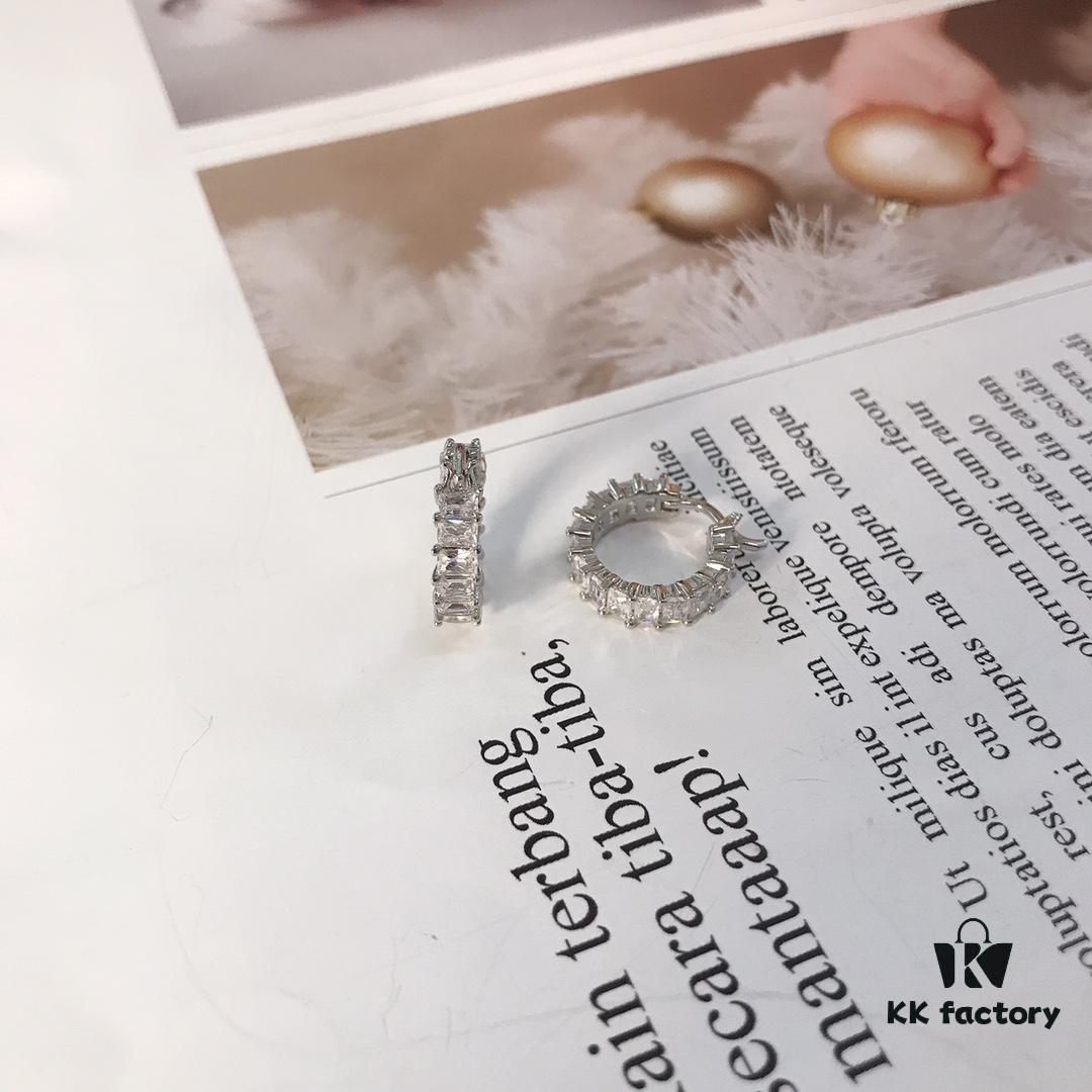 692fec3899f2d84055c8cdf8 APM Monaco Rectangular Crystal Earrings for Women, Minimalist Fashion Drop Earrings, Elegant Jewelry