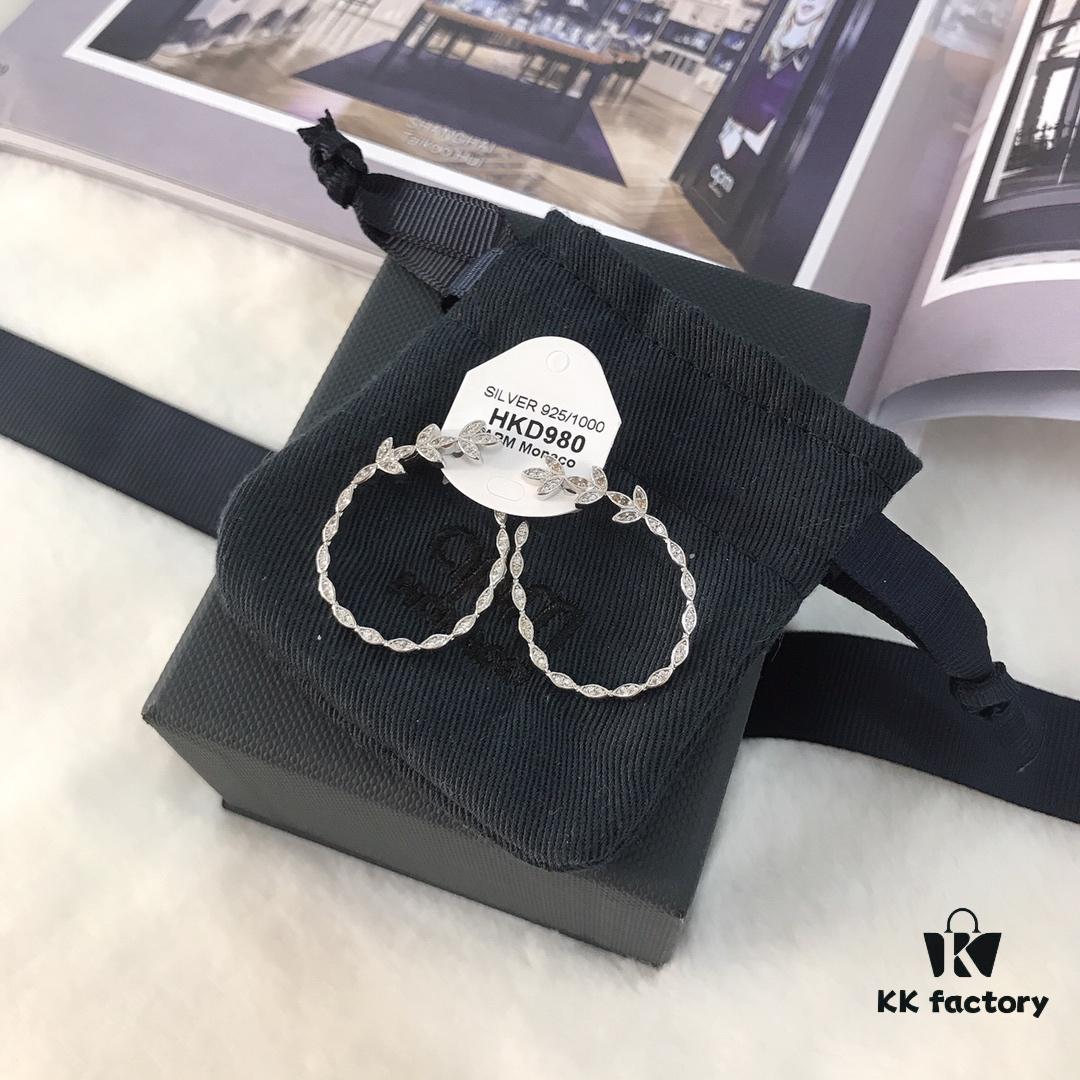 APM Monaco Open Circle Flower Earrings for Women, Elegant and Minimalist Leaf Studs, Fashionable Jewelry