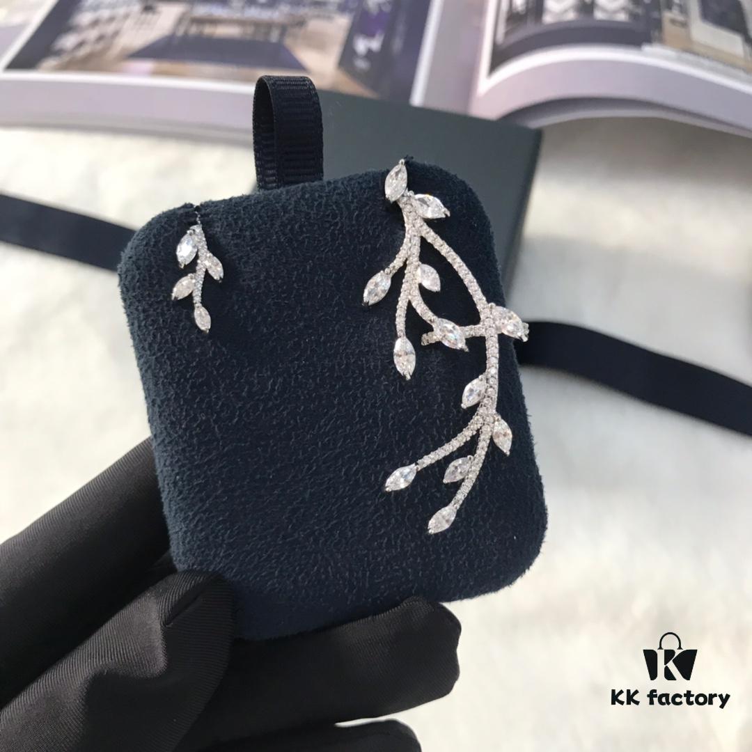 APM Monaco Olive Branch Bracelet and Earrings/Ear Clips Set