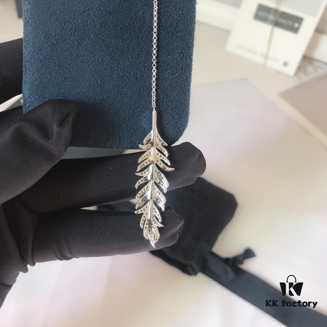 692fec8c99f2d84055c8ceb5 APM Monaco Single Feather Original New Arrival Stylish and Trendy Unisex Design, Perfect Gift Choice
