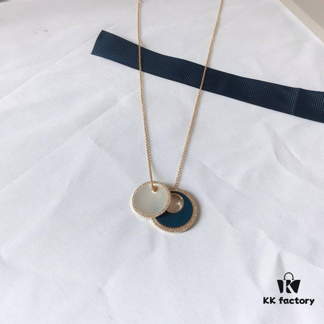 692fece299f2d84055c8cf6f APM Monaco Navy Enamel and White Mother-of-Pearl Necklace, Minimalist Retro Elegant High-End Pendant