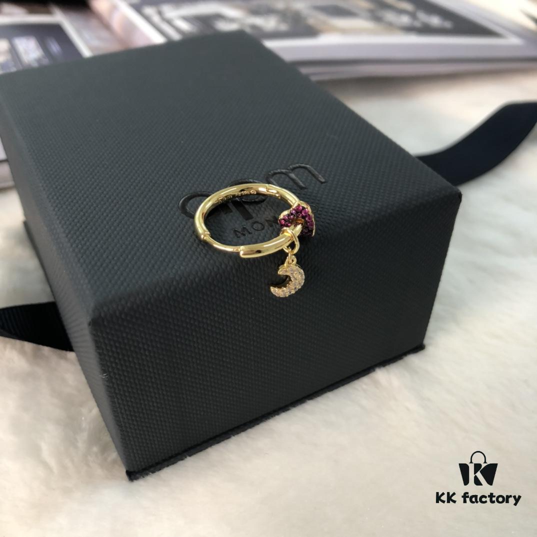 692fecec99f2d84055c8cf84 APM Monaco Single Heart Moon Earring - Stylish and Trendy, Ins-style Cool and Minimalist Design