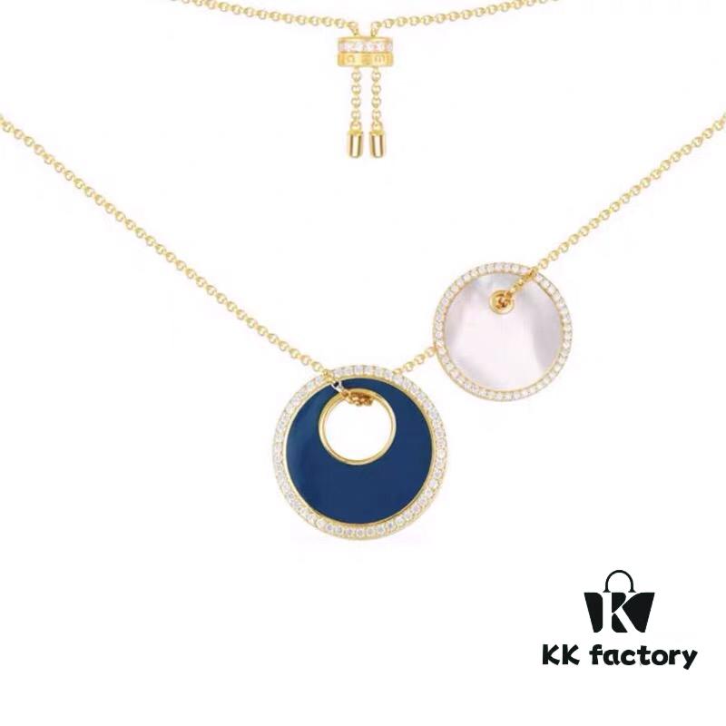 692feced99f2d84055c8cf85 APM Monaco Navy Enamel and White Mother-of-Pearl Necklace, Minimalist Retro Elegant High-End Pendant