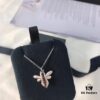 692fecff99f2d84055c8cfa8 APM Monaco Bee Necklace, Original New Release, Stylish and Trendy Design, Perfect Gift for Girlfriend or Loved One