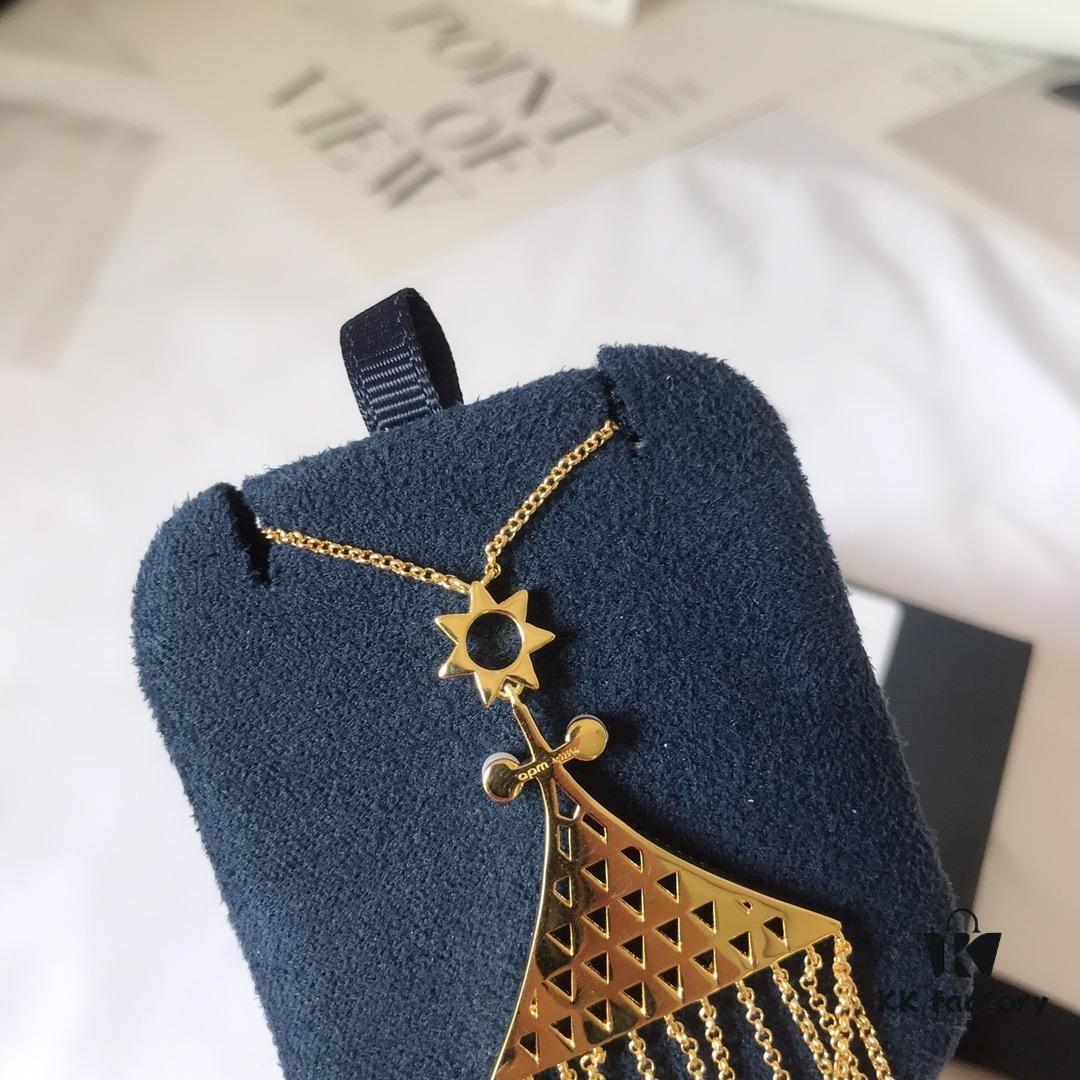 692fed1799f2d84055c8cfdc APM Monaco Triangle Tassel Long Necklace, Fashionable and Unique Pendant Chain for Sweaters or Collarbone Style